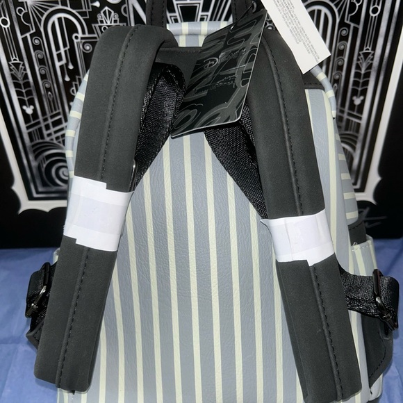 NWT Hard to find Grey Striped Eeyore Loungefly Backpack - Picture 3 of 6